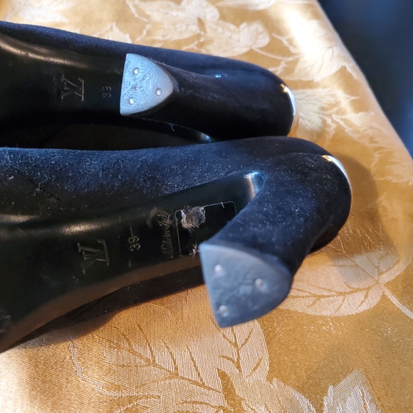 Louis Vuitton Heels - Picture 6 of 9